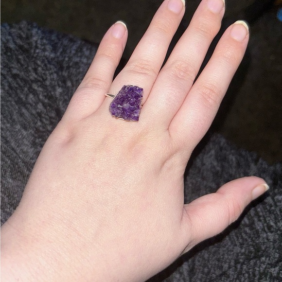 Raw Amethyst Geode Ring - Picture 7 of 9